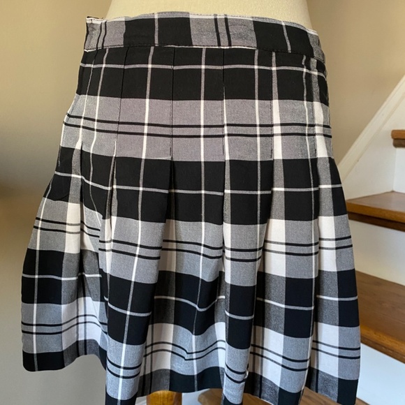 LOVE TREE Black & White Plaid Pleated Tennis Skirt XL - Picture 7 of 10